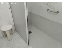 Casa con varias terrazas, lista para entrar a vivir
