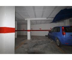 Plaza de garaje en urbanización Los Leandros