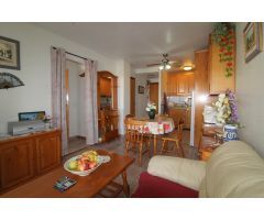 Apartamento de dos dormitorios en residencial privado con piscina