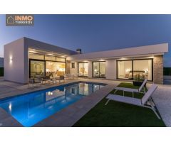 Moderna villa independiente con piscina privada en Calasparra