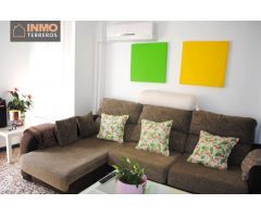 Coqueto apartamento de 2 dormitorios a sólo 300 metros del mar.