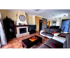 Chalet con 3 dormitorios y 3 baños