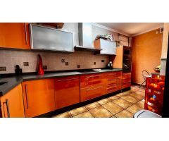 Chalet con 3 dormitorios y 3 baños