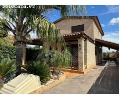 ¡Vivienda de ensueño en El Raal, Murcia! Chalet independiente con piscina.