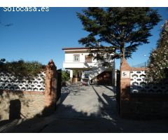 MAGÑIFICO CHALET EN BENAFER, EN EL CENTRO DEL PUEBLO.