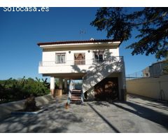 MAGÑIFICO CHALET EN BENAFER, EN EL CENTRO DEL PUEBLO.