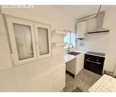 PISO   DE 4 HABITACIONES Y 4 BAÑOS, REFORMADO A ESTRENAR, ZONA UNIVERSIDADES.