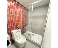PISO   DE 4 HABITACIONES Y 4 BAÑOS, REFORMADO A ESTRENAR, ZONA UNIVERSIDADES.
