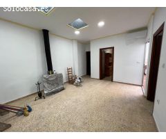 CASA DUPLEX, CENTRO DEL PUEBLO, CON EXCELENTE TRANQUILIDAD, QUIETUD Y CALMA, CON 2 AMPLIAS TERRAZAS.