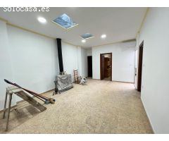 CASA DUPLEX, CENTRO DEL PUEBLO, CON EXCELENTE TRANQUILIDAD, QUIETUD Y CALMA, CON 2 AMPLIAS TERRAZAS.