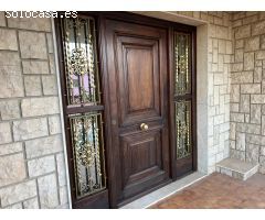 EXCELENTE CASA/CHALET, CON  MUY AMPLIA PARCELA, FRUTALES Y PISCINA, PLAYAS A 10 MINUTOS EN COCHES.