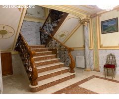 EXCELENTE CASA/CHALET, CON  MUY AMPLIA PARCELA, FRUTALES Y PISCINA, PLAYAS A 10 MINUTOS EN COCHES.