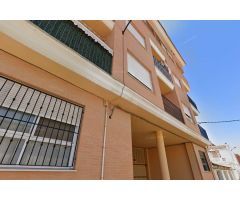 BAJO VIVIENDA DE 3 HABITACIONES.