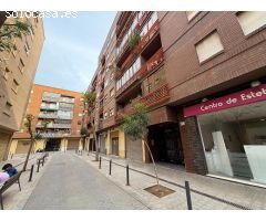 PISO DE 4 HABITACIONES Y 2 BAÑOS, MUY CUIDADO,  EN EXCELENTE ZONA Y BUENA FINCA.