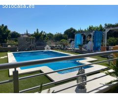 VENTA DE ESPECTACULAR CHALET EN CREVILLENTE, ALICANTE