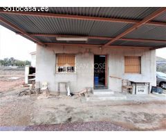 SE VENDE CHALET EN NOVELDA EN ZONA EL PLÁ.