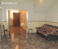 SE VENDE AMPLIA CASA EN EL CENTRO DE PINOSO (ALICANTE) SPAIN