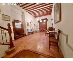 SE VENDE BONITA CASA SEÑORIAL  EN BUEN ESTADO EN ASPE