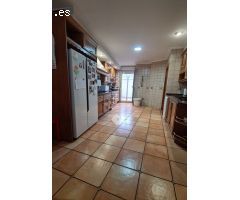 VENTA DE CASA UNIFAMILIAR EN ELDA, CENTRO. MUY BUENAS CALIDADES Y EXCELENTE UBICACIÓN
