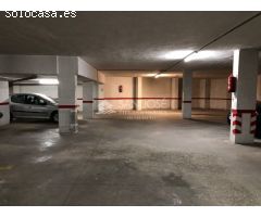 VENTA DE PLAZA DE APARCAMIENTO, COCHE Y 8 MOTOS