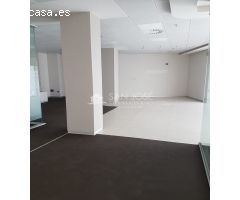 SE ALQUILA LOCAL COMERCIAL EN PLENO CENTRO DE NOVELDA MUY LUMINOSO