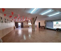SE VENDE O ALQUILA  LOCAL  MUY BUEN ESTADO EN LA ALGUEÑA (ALICANTE)SPAIN