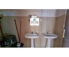 SE VENDE O ALQUILA  LOCAL  MUY BUEN ESTADO EN LA ALGUEÑA (ALICANTE)SPAIN