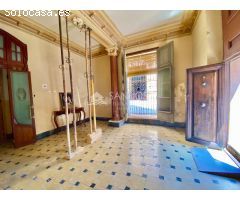 CASA HISTÓRICA EN EL CENTRO DE ASPE SITUADA EN LA PLAZA MAYOR FRENTE A LA BASÍLICA
