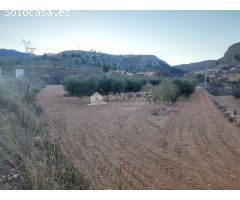 SE VENDE TERRENO EN LA ROMANA EN LA ZONA DE LAS CUEVAS DE SAN ANTON