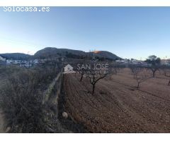 SE VENDE TERRENO EN LA ROMANA EN LA ZONA DE LAS CUEVAS DE SAN ANTON