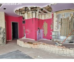 ALQUILER LOCAL COMERCIAL EN MONOVAR, ESQUINA, LUMINUSO, PARA REFORMAR