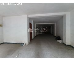 VENTA DE ENTRESUELO COMERCIAL / OPCION VIVIENDA