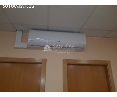 SE VENDE LOCAL EN AGOST CON NEGOCIO EN FUNCIONAMIENTO