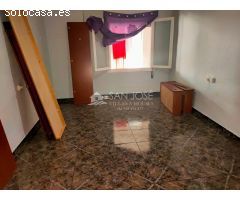 SE VENDE PISO EN BUEN ESTADO EN EL CENTRO DE ASPE
