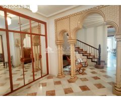 SE VENDE CASA SEÑORIAL DEL SIGLO XIX CON GRAN PATIO PARA REFORMAR PARCIALMENTE EN ASPE