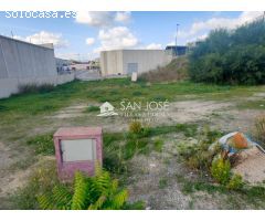 SE VENDE TERRENO INDUSTRIAL EN ASPE TRES HERMANAS