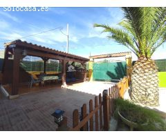 SE VENDE CHALET EN ELDA ZONA SANTO NEGRO A 1 MINUTO DEL PUEBLO.