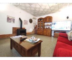 SE VENDE CHALET EN ELDA ZONA SANTO NEGRO A 1 MINUTO DEL PUEBLO.
