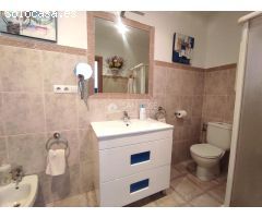 SE VENDE CHALET EN ELDA ZONA SANTO NEGRO A 1 MINUTO DEL PUEBLO.
