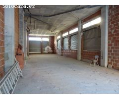 SE VENDE Y ALQUILA LOCAL COMERCIAL PARA REFORMAR CON LAS CONDICIONES A NEGOCIAR EN LA NIA EN ASPE