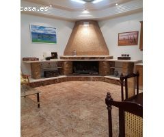 SE VENDE LUJOSA VIVIENDA UNIFAMILIAR DE CINCO PLANTAS EN PLENO CENTRO DE NOVELDA