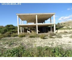 SE VENDE PARCELA DE 10000 M2 CON ESTRUCTURA PARA UN CHALET DE 400 M2 ZONA BORISA EN ASPE