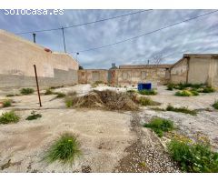 VENTA DE PARCELA EN NOVELDA EN EL BARRIO DE LA ESTACIÓN DE GRANDES DIMENSIONES