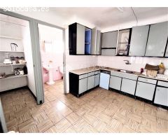 SE VENDE CASA SEÑORIAL EN NOVELDA EN ZONA LA GLORIETA.