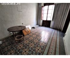SE VENDE CASA SEÑORIAL EN NOVELDA EN ZONA LA GLORIETA.