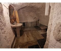 CASA CUEVA MUY CERCA DE CASCO URBANO DE PETREL