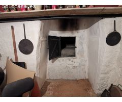 CASA CUEVA MUY CERCA DE CASCO URBANO DE PETREL