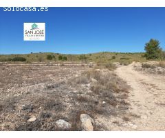 SE VENDE TERRENO RUSTICO EN PINOSO (ALICANTE) SPAIN