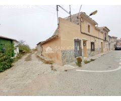 SE VENDE CASAS CON VARIOS ALMACENES Y TERRENO PARA REFORMAR EN BARBARROJA HONDÓN DE LOS FRAILES