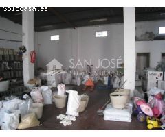 VENTA  DE NAVE INDUSTRIAL EN ASPE ZONA CAMPO DE FUTBOL